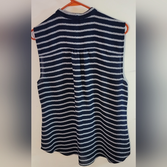 Nautica Blue and White Sleeveless Button Down Shirt NWOT - Picture 4 of 5